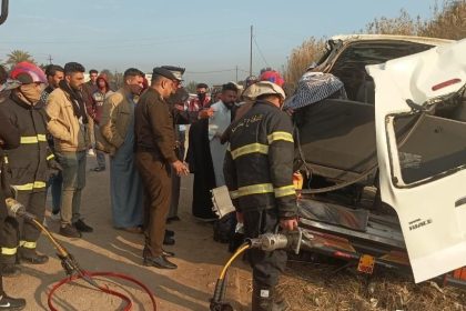 بالصور.. انتشال ثلاث جثث من باص صغير تعرض لحادث سير في بابل