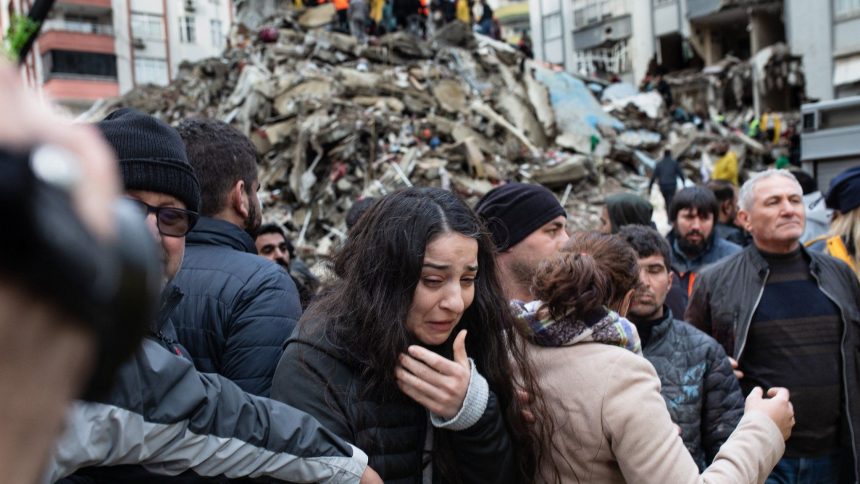 ادارة الطوارئ والكوارث التركية: ارتفاع ضحايا زلزال قهرمان مرعش إلى 44218 قتيلاً