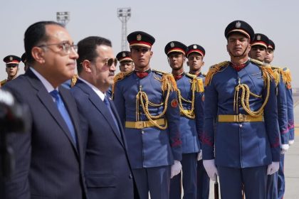 بالصور.. رئيس الوزراء المصري يستقبل السوداني في القاهرة