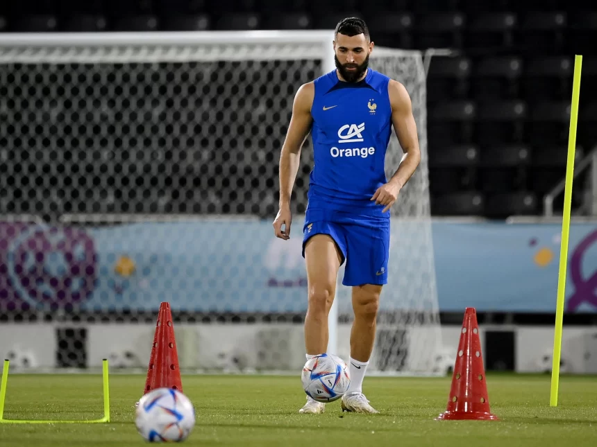 بنزيما يتصدر الغائبين عن مران ريال مدريد