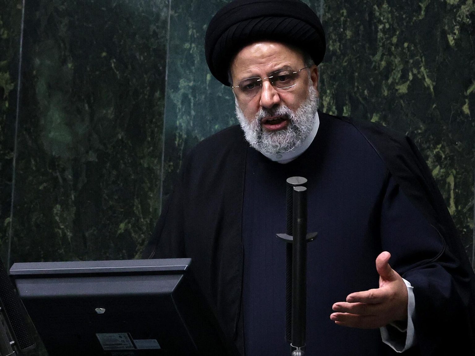 الرئيس الإيراني: علاقاتنا مع العراق جيدة ونسعى لوصول التبادل التجاري لمستويات أعلى