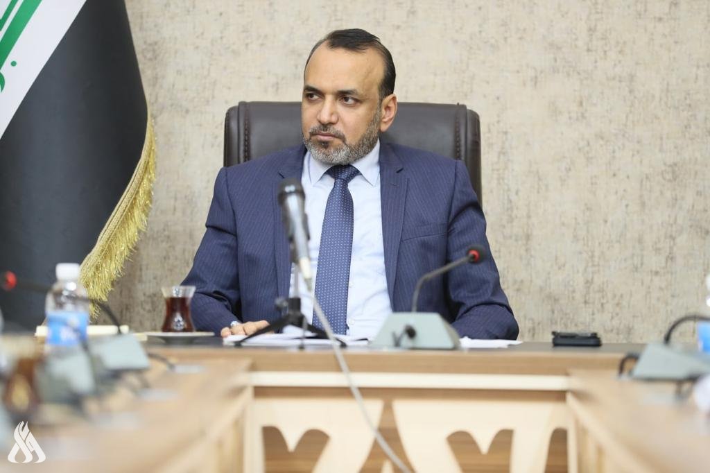 وزير العمل يعلن عن فتح باب الشمول براتب المعين المتفرغ