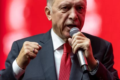 أردوغان بعد النصر: المعارضة ضعيفة وأعد بالحد من التضخم وحماية المواطنين من ارتفاع الأسعار