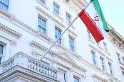 ايران تعلن ايقاف عملية ارسال سفيرها الى السويد