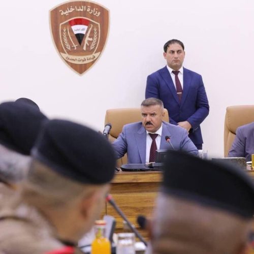 وزير الداخلية يفتتح مركز مراقبة الكاميرات الحدودية