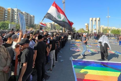 القوات الأمنية تعيد فتح جسري الجمهورية والشهداء بعد إغلاقهما بسبب الاحتجاجات أمام السفارة السويدية