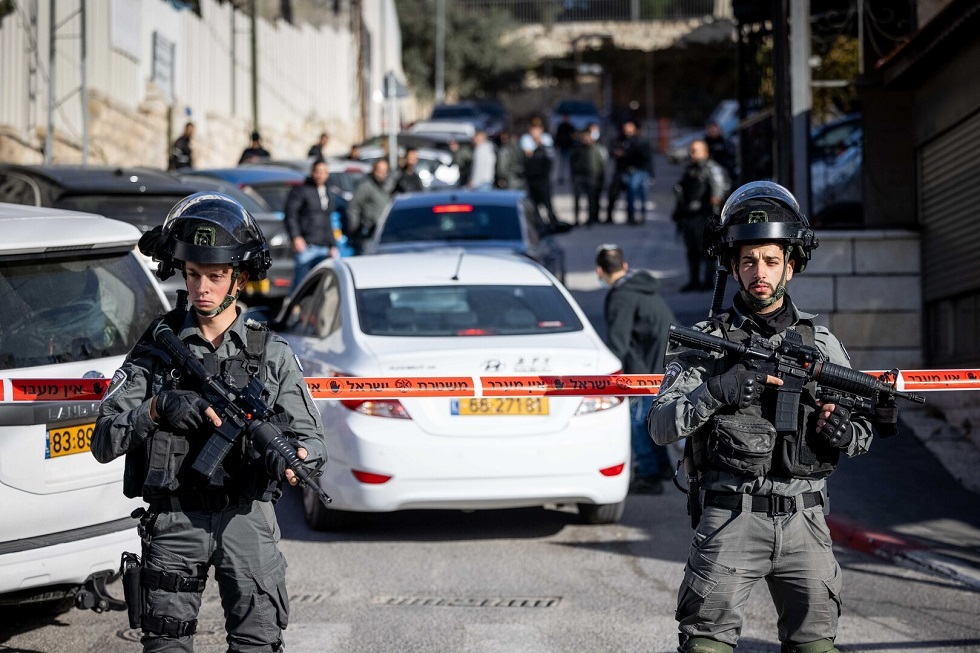 وسائل إعلام عبرية: إصابة إسرائيلي بجراح خطيرة في حادث طعن بحي غيلو بالقدس