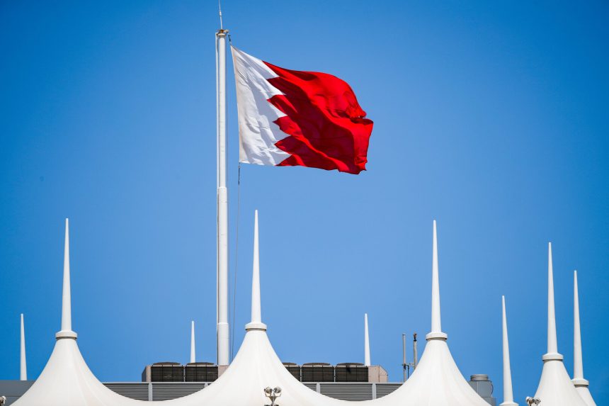 البحرين تدعو رعاياها لمغادرة لبنان