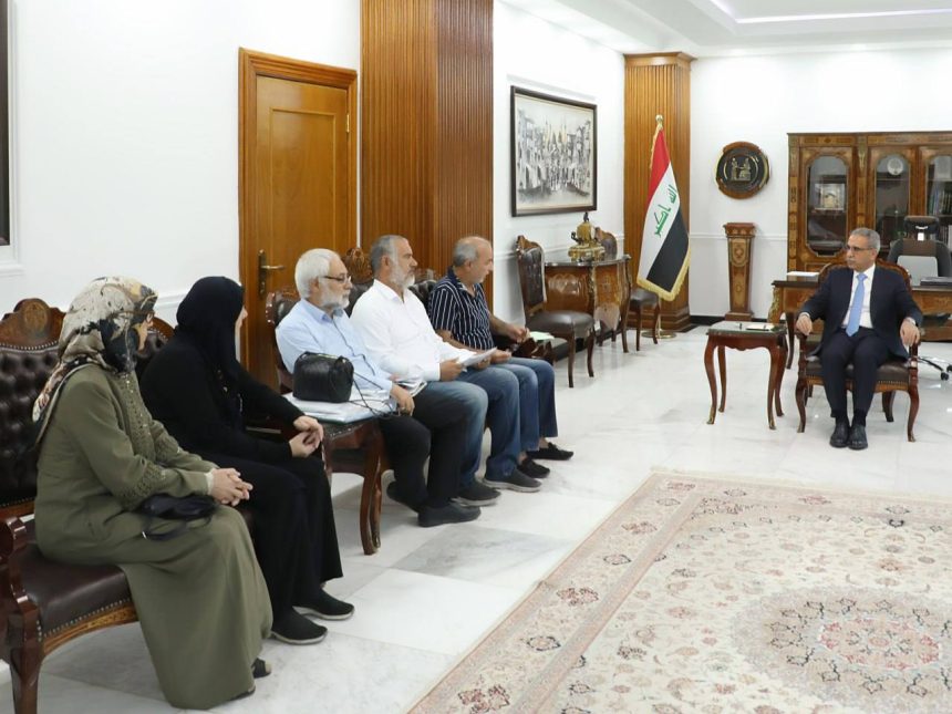 زيدان يبحث مع عدد من مواطني الجادرية تفاصيل الاشكالية الخاصة بالاراضي العائدة لهم