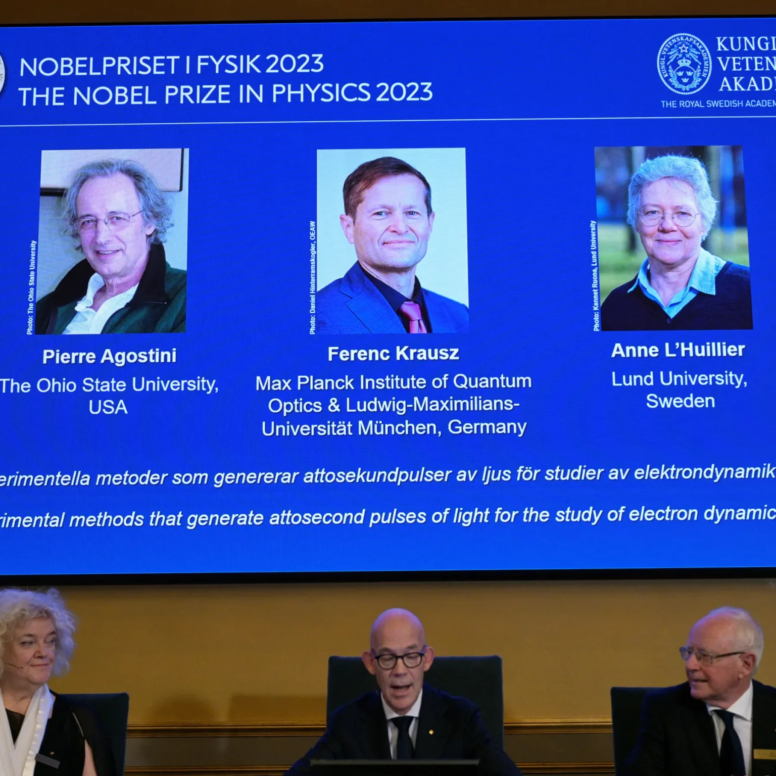 نوبل للفيزياء تمنح جائزتها لـ3 علماء لأبحاثهم في مجال الإلكترونات