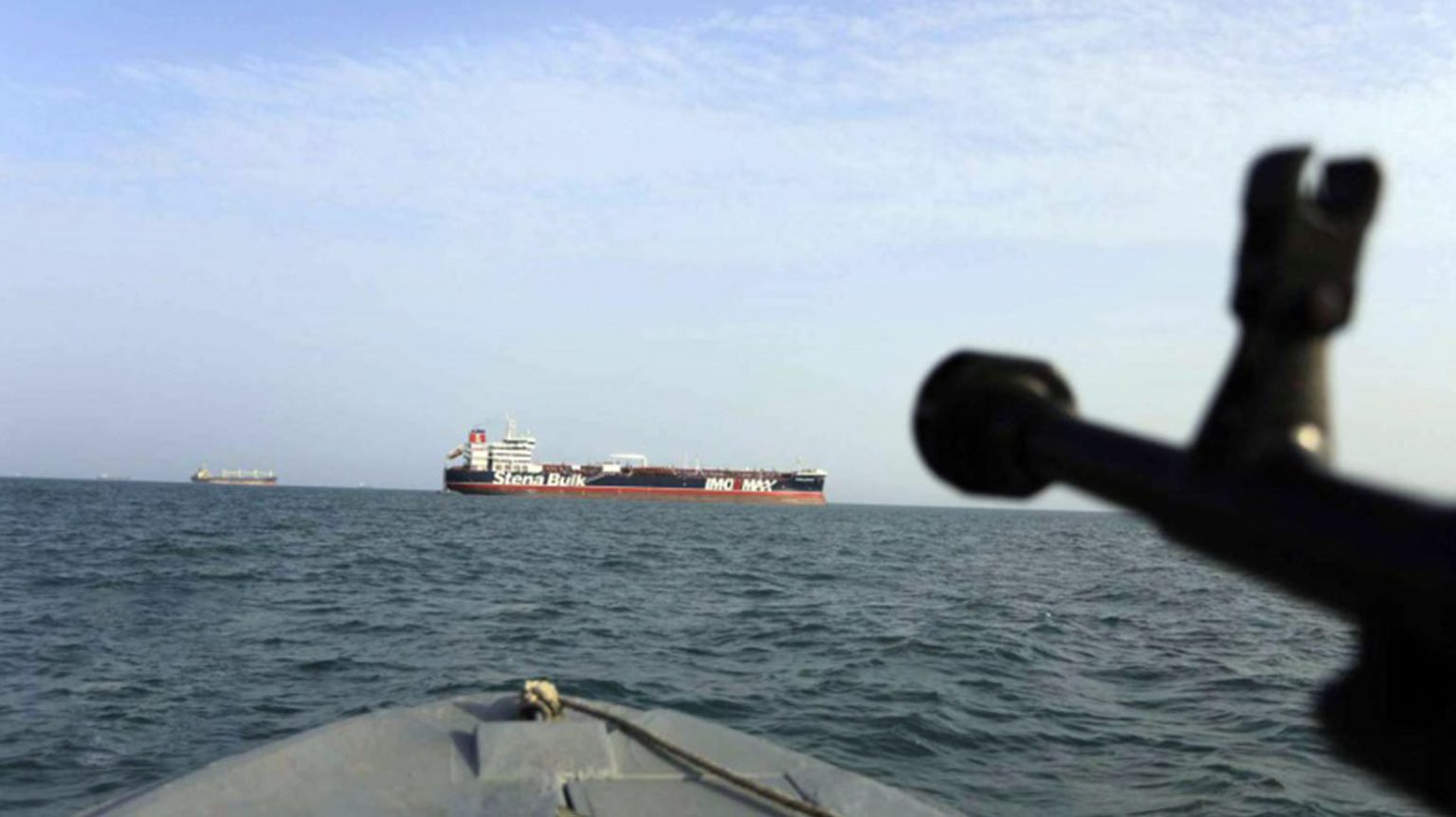 واشنطن تطالب بكين باستخدام نفوذها لدى إيران لوقف هجمات البحر الأحمر