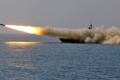 الحرس الثوري الايراني يعلن نجاح اطلاق صاروخ باليستي بعيد المدى