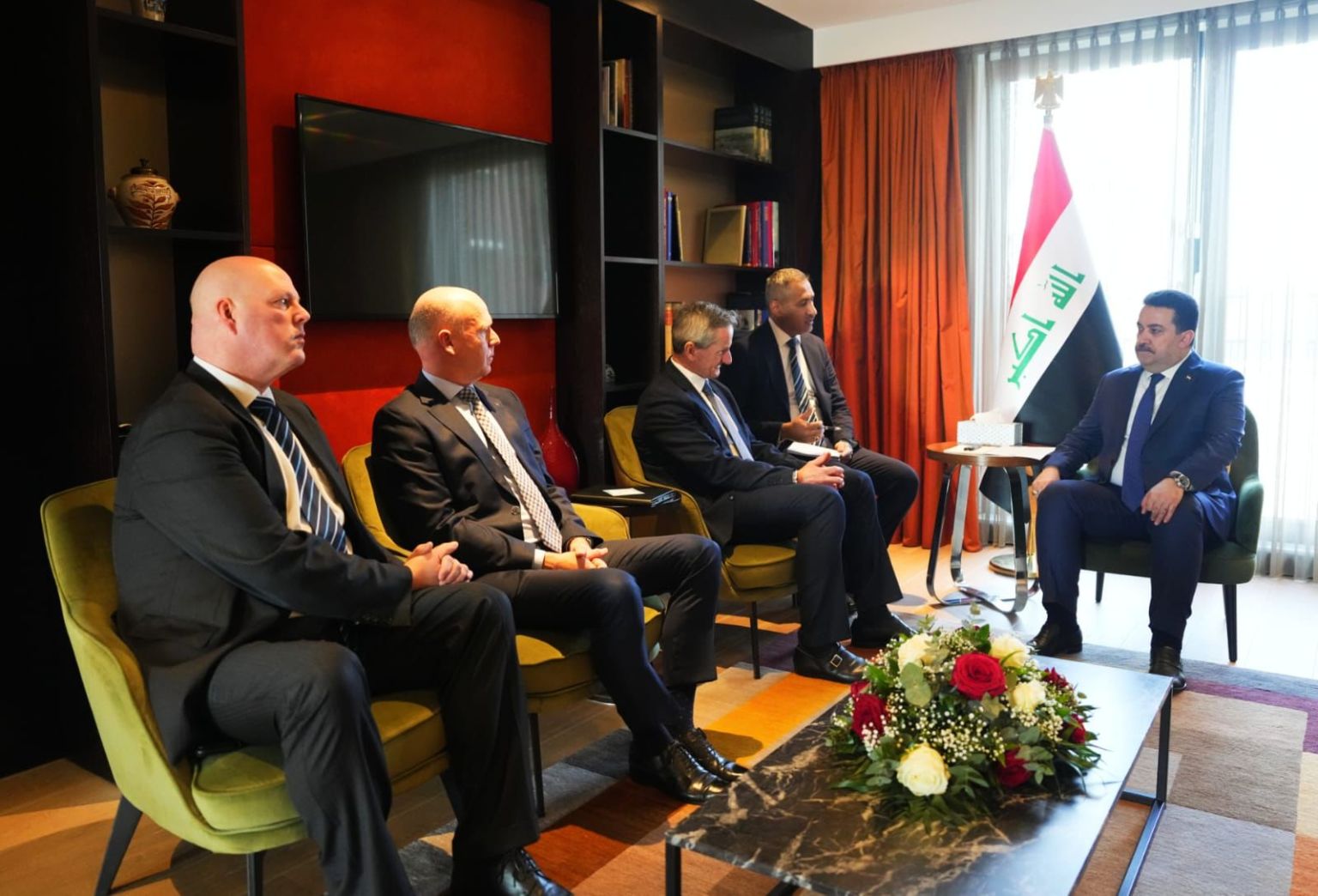 السوداني يؤكد حرص العراق على تعزيز التعاون مع الشركات الهولندية