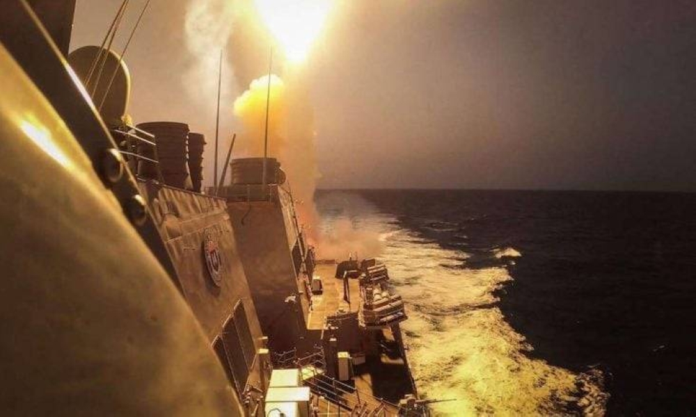 القيادة المركزية الأمريكية تعلن تدمير ستة صواريخ ومسيرة في اليمن