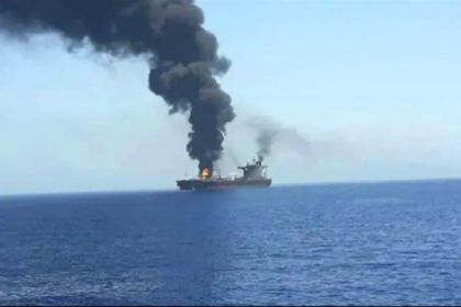 شركة "أمبري": اندلاع حريق على متن سفينة إسرائيلية جنوب شرقي عدن