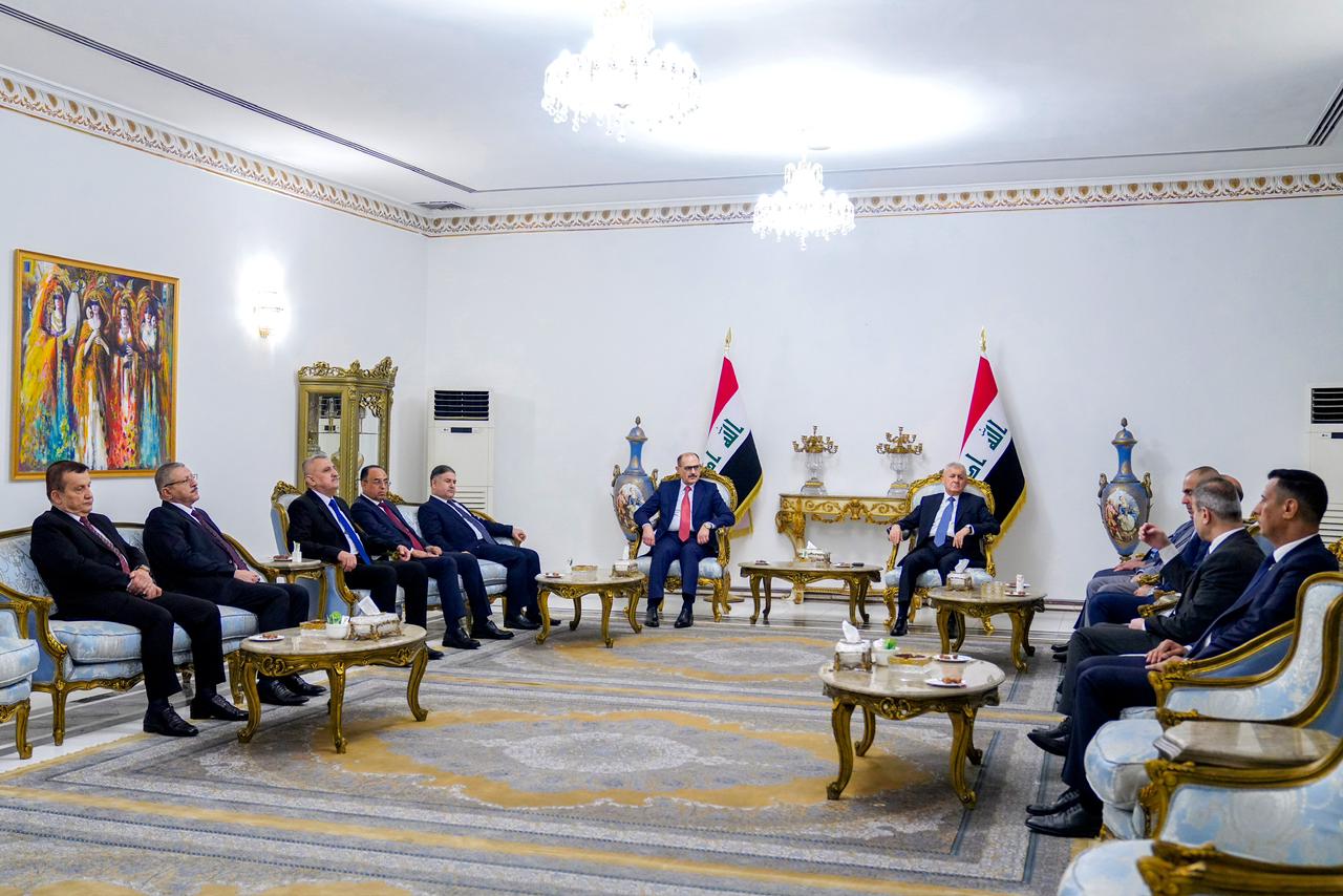 رئيس الجمهورية: الحوار لابد أن يكون المسار في حل الإشكاليات بين بغداد واربيل