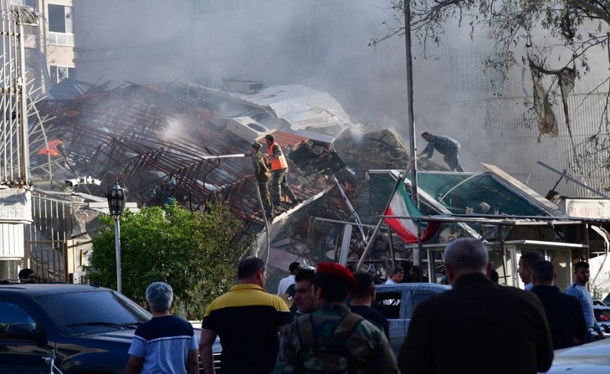 التلفزيون الإيراني: ارتفاع عدد قتلى الهجوم على القنصلية الإيرانية في دمشق إلى 13 بينهم 6 سوريين