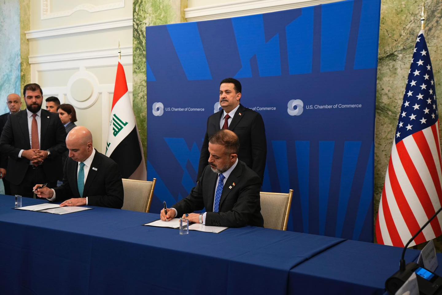 العراق يوقع مذكرة تفاهم مع GE لتعزيز كفاءة 18 محطة كهربائية