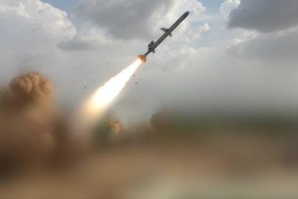 رويترز: اطلاق 5 صواريخ من الموصل تجاه قاعدة عسكرية أمريكية في سوريا