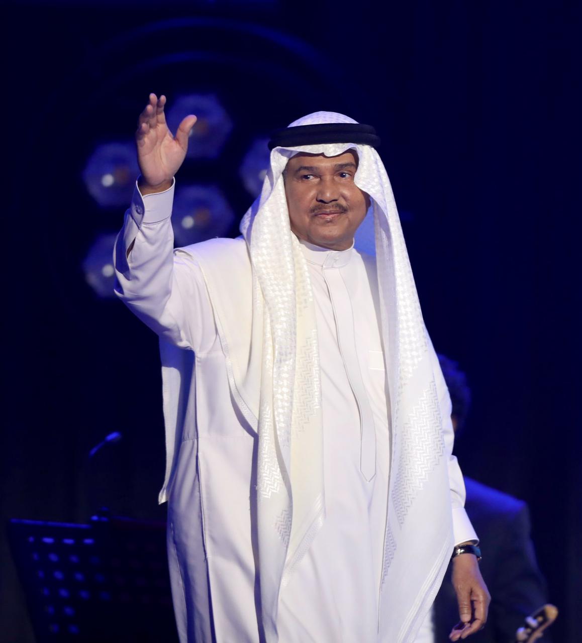 الفنان السعودي "محمد عبده" يعلن إصابته بمرض السرطان