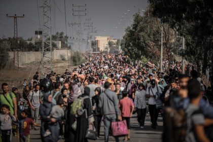 فيتو اسرائيلي يحول دون إخراجهم.. الخارجية تعلن وجود 44 عراقيا عالقا في غزة