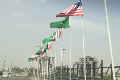 صحيفة: السعودية والولايات المتحدة تقتربان من ابرام اتفاقية دفاعية