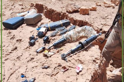 ضبط وتدمير عدد من مضافات وأوكار وكهوف المفارز الإرهابية في صحراء الأنبار