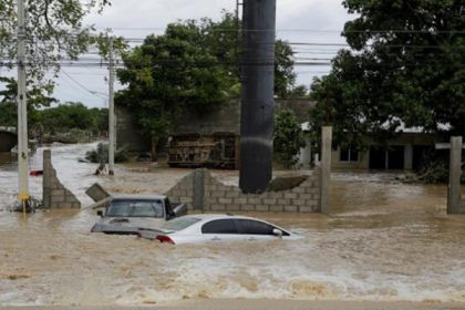 عشرات القتلى وإجلاء للآلاف مع استمرار هطول الأمطار الغزيرة على أمريكا الوسطى
