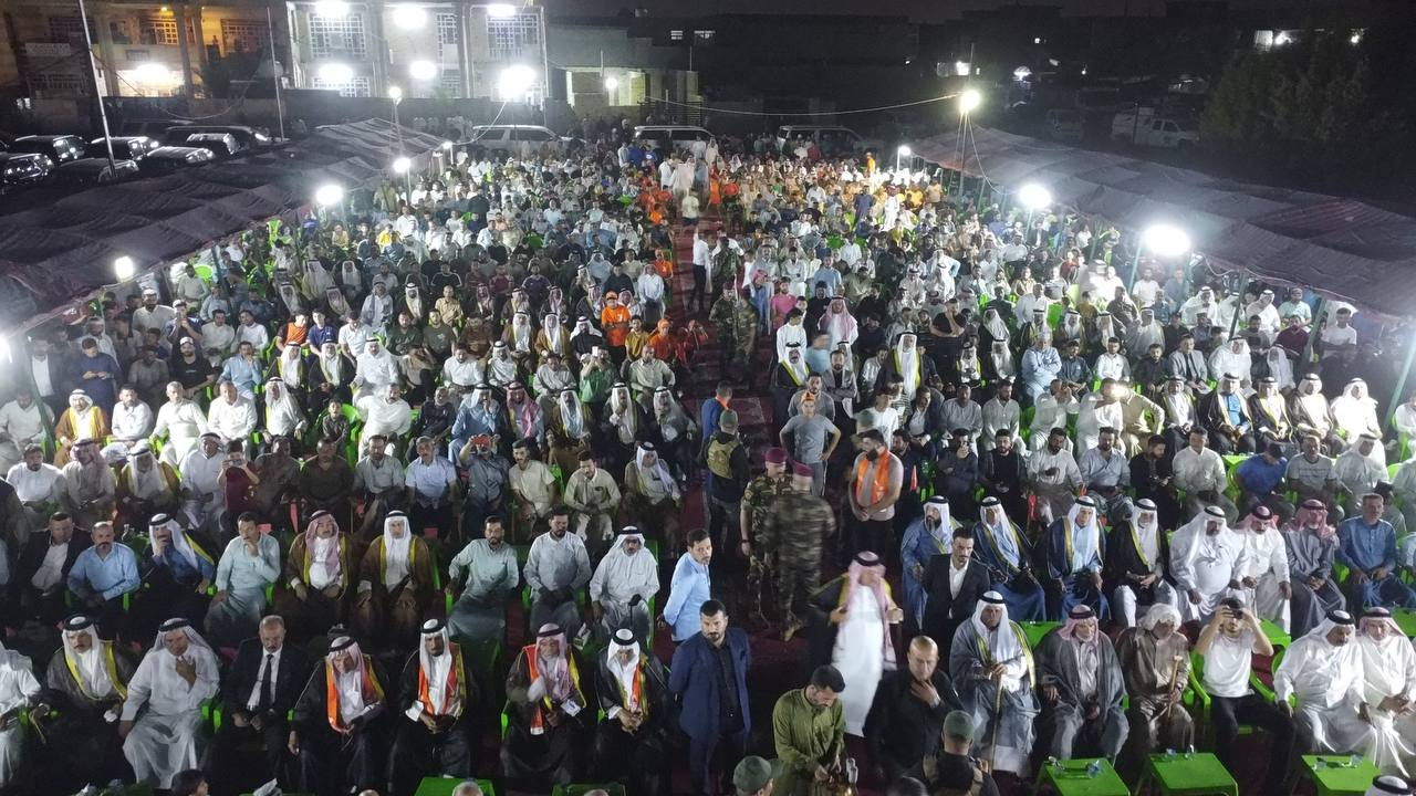 الرئيس الحلبوسي يلتقي جمعًا من أبناء أبو غريب خلال زيارته القضاء .. صور