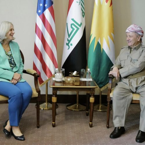 بارزاني يتحدث للسفيرة الامريكية عن اسباب زيارته الى بغداد