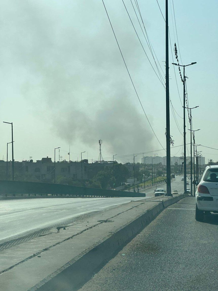 فرق الدفاع المدني تكافح حريقا اندلع بمحيط مطار بغداد