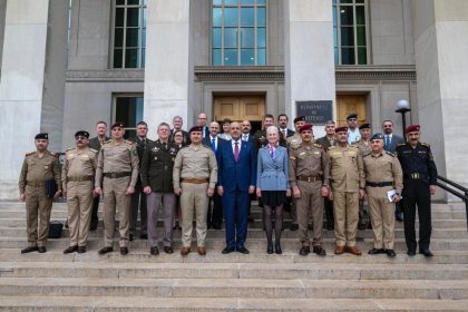 وزير الدفاع يترأس وفد العراق في زيارة رسمية إلى الولايات المتحدة الأمريكية