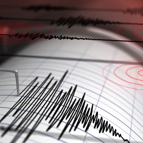 زلزال بقوة 5.7 درجات يضرب منطقة بوسط تركيا