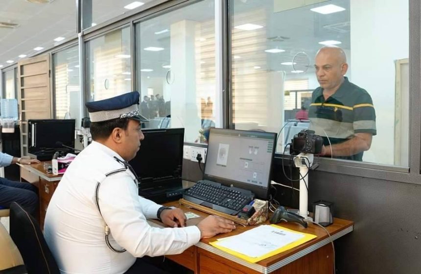 المرور: عودة العمل بالدوام الصباحي و المسائي في مجمعات التسجيل