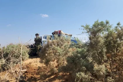 الجيش الاسرائيلي: مسلحان تسللا من الاردن وهاجما نقطة حدودية قرب البحر الميت