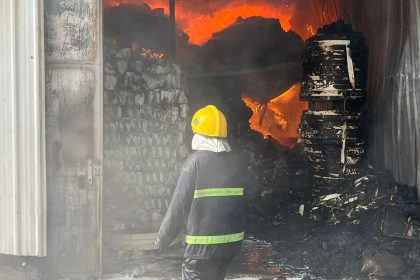 الداخلية تعلن السيطرة على حريق شارع الظلال في بغداد