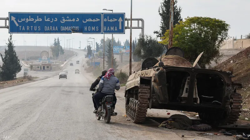 رويترز: قيادة الجيش السوري تبلغ الضباط بسقوط النظام