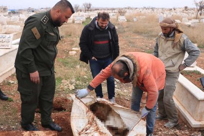 العثور على مقبرة جماعية جديدة تضم نحو 20 ألفا على أطراف حلب السورية