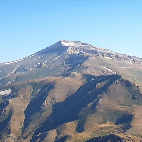 باحثون يكتشفون سبب الانحناء غير العادي لسطح الأرض في العراق