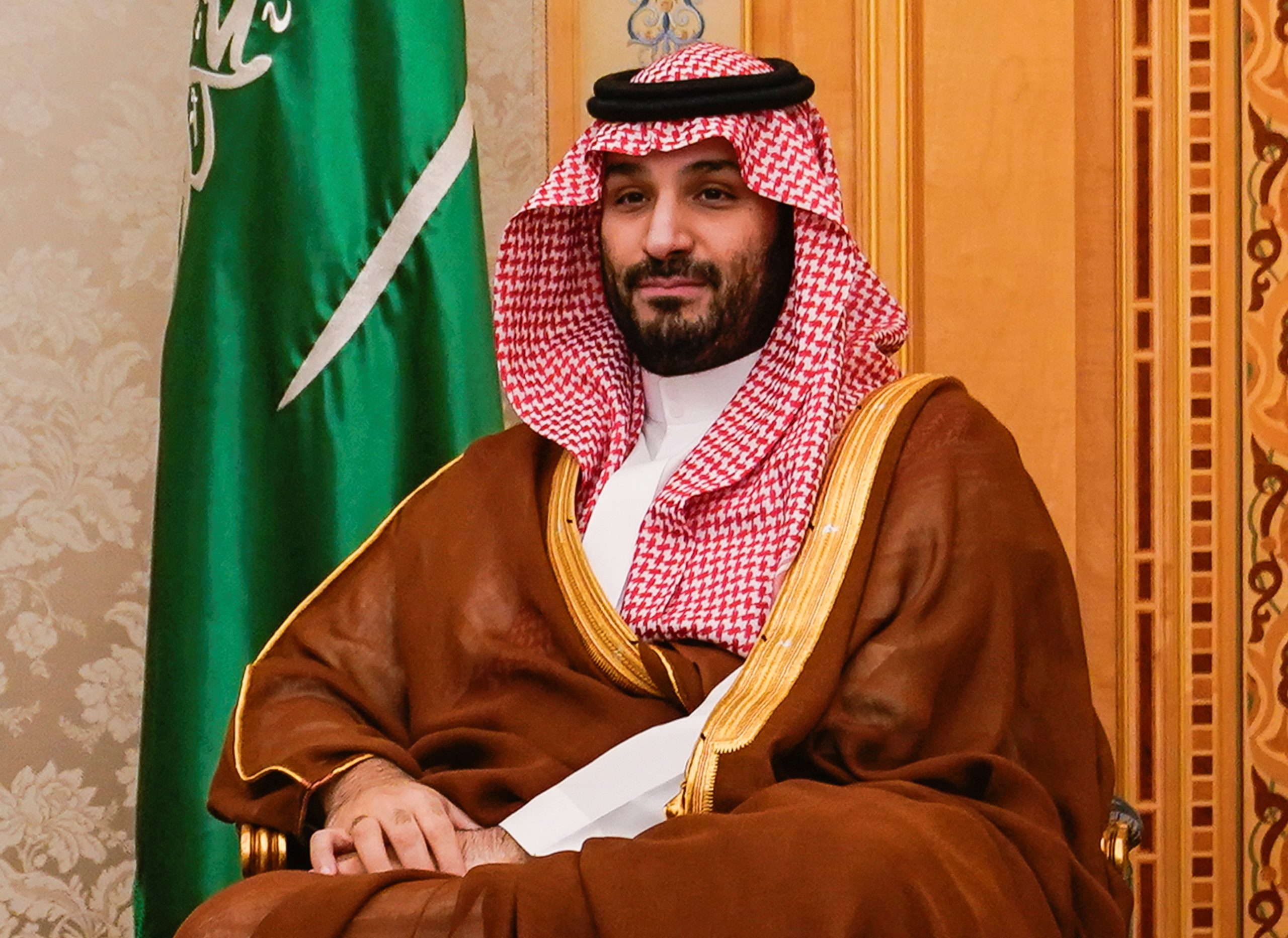 ولي العهد السعودي يدعو زعماء دول الخليج ومصر والأردن لاجتماع غداً