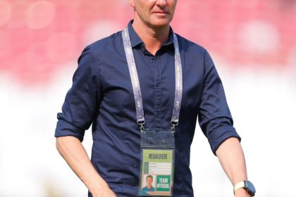 الاتحاد العراقي لكرة القدم ينهي التعاقد مع مدرب المنتخب الوطني خيسوس كاساس