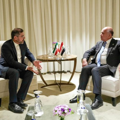 العراق يرحب بالمباحثات المرتقبة بين إيران والولايات المتحدة المقررة في سلطنة عُمان