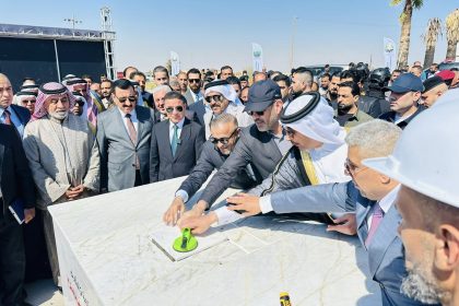 ‏وزير الصناعة يضع حجر الأساس لمشروع إنشاء معمل الأسمدة النيتروجينية بصلاح الدين