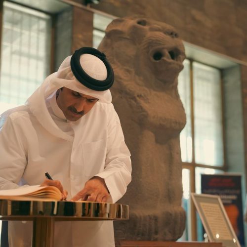 وزير الثقافة القطري يؤكد حرص بلاده على تعزيز التعاون المشترك مع العراق