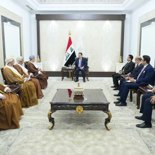 سلطنة عُمان تبدي استعدادها للاستثمار في المشاريع المتعلقة بالمطارات العراقية
