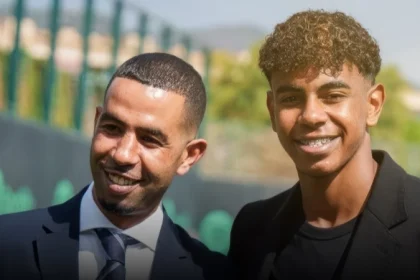 "مدريدي متعصب".. والد لامين جمال يثير غضب جماهير برشلونة