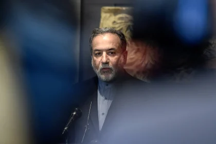وزير الخارجية الإيراني: طهران وواشنطن اتفقتا على استئناف المحادثات التقنية على مستوى الخبراء بالأيام القادمة