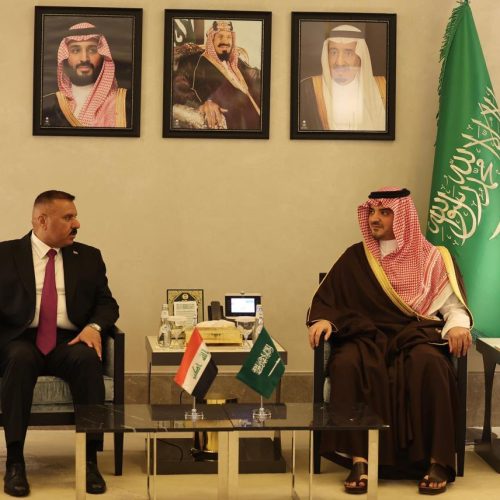 وزير الداخلية يصل السعودية
