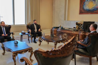 سانا: الوفد العراقي حمل للشرع رسالة تأكيد من السوداني على حضوره القمة العربية في بغداد