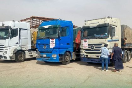سوريا تبدأ بتوزيع شاحنات الحنطة المقدمة كهدية من العراق